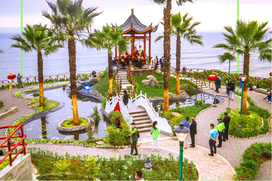 Lima Ancient Temples and Local Traditions Tour
